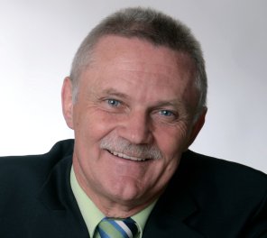 Adam Schmitt